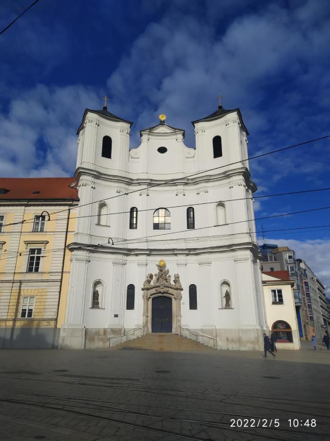 Krasny Byt S Vyhladmi V Historickom Centre Bratislava Exterior photo